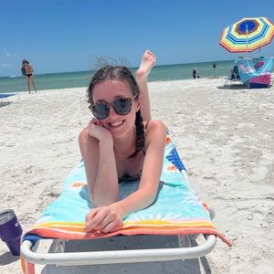 Meet your Posher, Madison